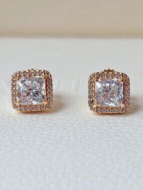 New Authentic Pandora 14k 14ct gold square halo ear studs earrings